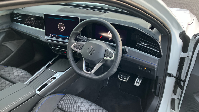 Volkswagen Passat 1.5 TSI eHybrid 272 R-Line 5dr DSG Estate